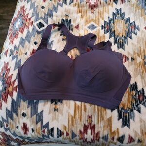 Victoria's Secret Purple Sports Bra Seamless Design